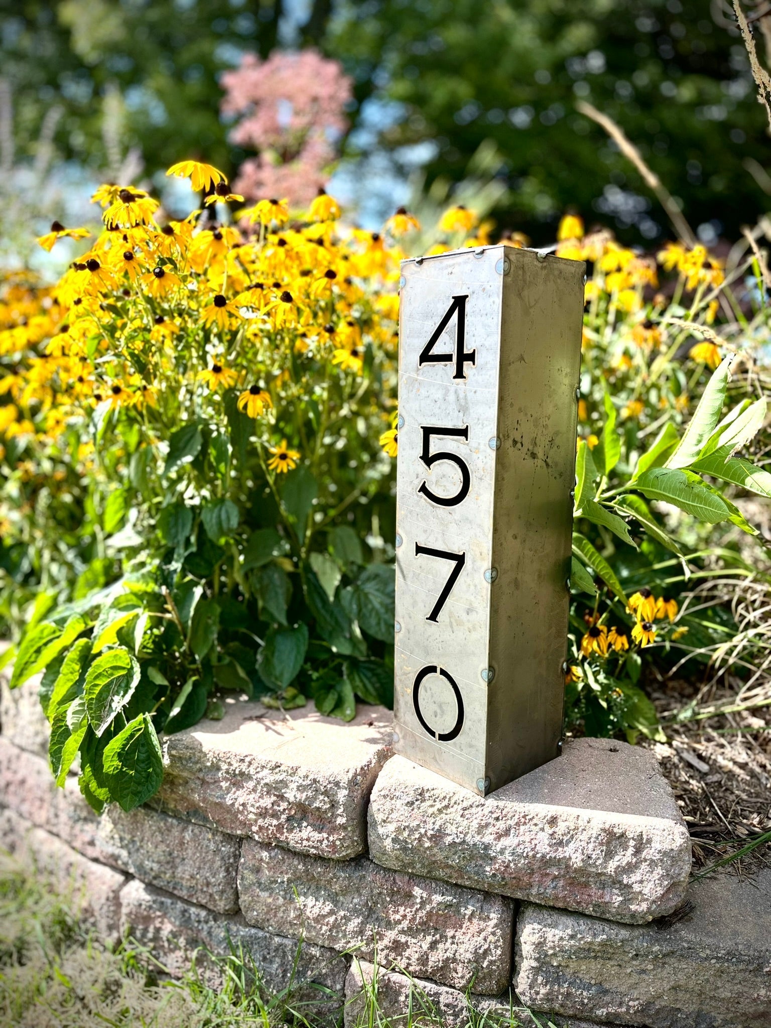 NoWire Custom Metal Home Address Solar Pillar – Heavy-Duty Steel Sconce