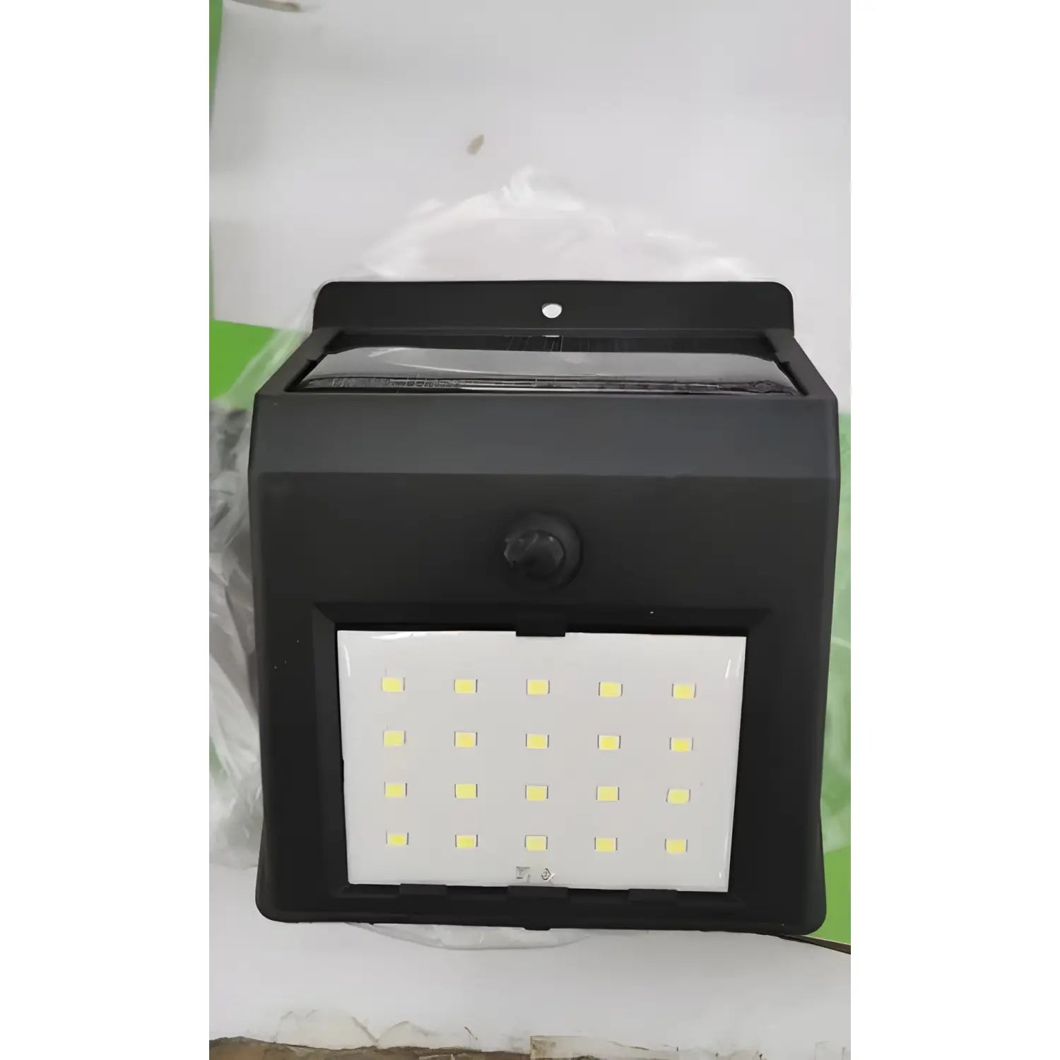 Smart & Energy-Efficient LED Solar Motion Detection Light